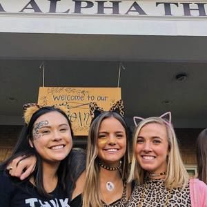 Meet your Posher, Caroline